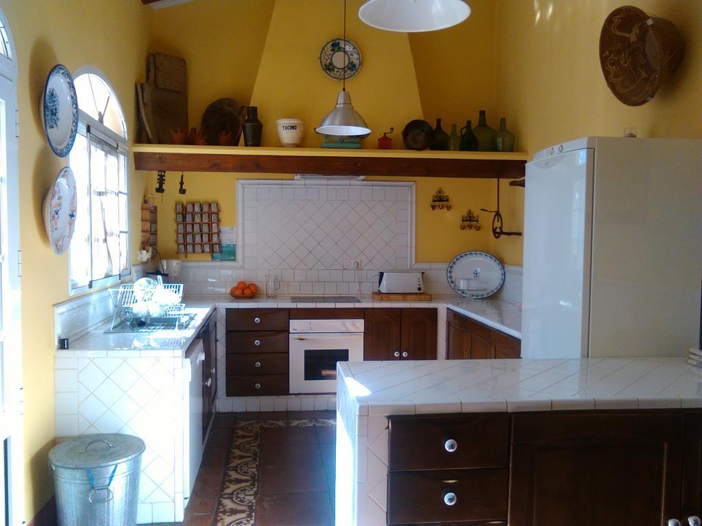 Casa Rural Valdevilano La Roca de la Sierra ภายนอก รูปภาพ